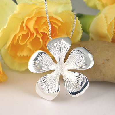 SP062 Large Silver Flower Pendant