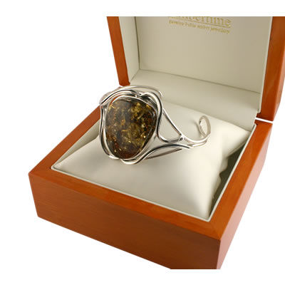 AM1002 Green Baltic Amber Handmade Silver Bangle
