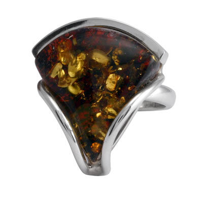 AM1101 Triangle Green Amber Handmade Ring
