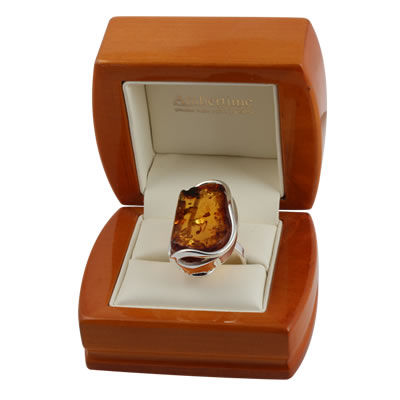 AM1202 Large Baltic Amber Ring