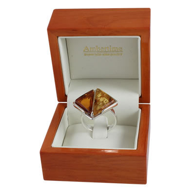 AM1231 Lemon and Honey Amber Ring