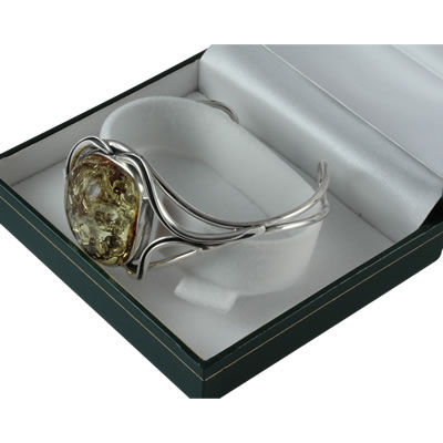 AM1341 Green Baltic Amber Handmade Silver Bangle