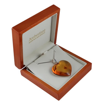 AM1526 Honey Amber Heart Pendant