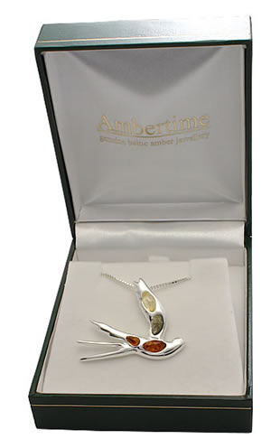 AM242 Swallow Amber Pendant