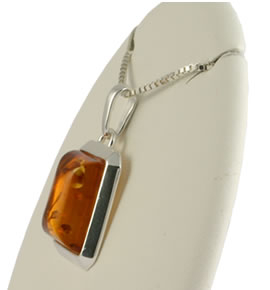 AM312 Rectangular Honey Amber Pendant