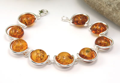 AM324 Honey Amber Circles Bracelet