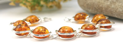 AM324 Honey Amber Circles Bracelet