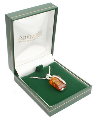 AM388 Honey Amber Wrapover Pendant