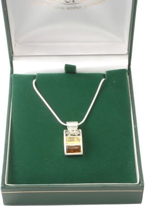 AM791 Triple Multi Colour Amber Pendant