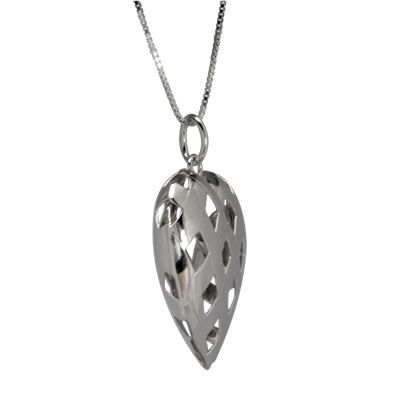 SP099 Silver Lattice Heart Pendant