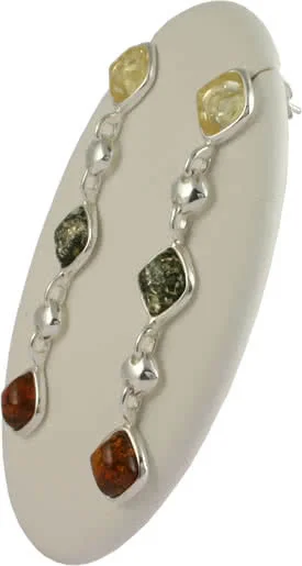 These earrings give lots of movement and flexibility due to the triple segment design.