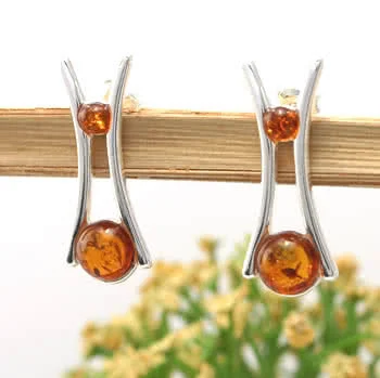 Round Honey Amber Earrings - 4.91 grams