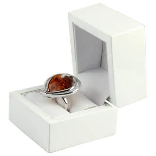 Luxury Baltic Amber Heart Ring - An Enchanting Heart Design in Honey Amber