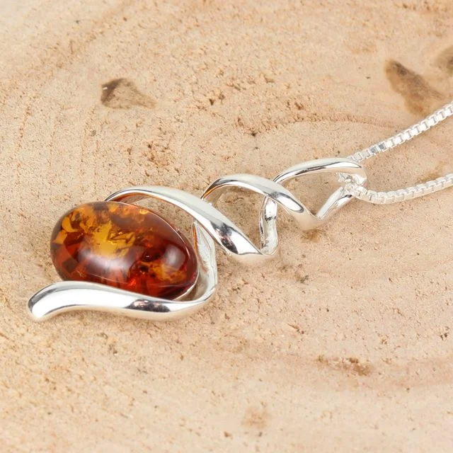 Sterlin g Silver Honey Baltic Amber Spiral Pendant