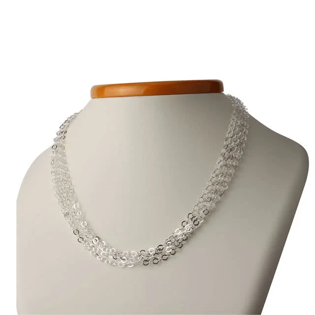 The flat oval links on this stunning necklace reflect the light giving lots of sparkle and movement.