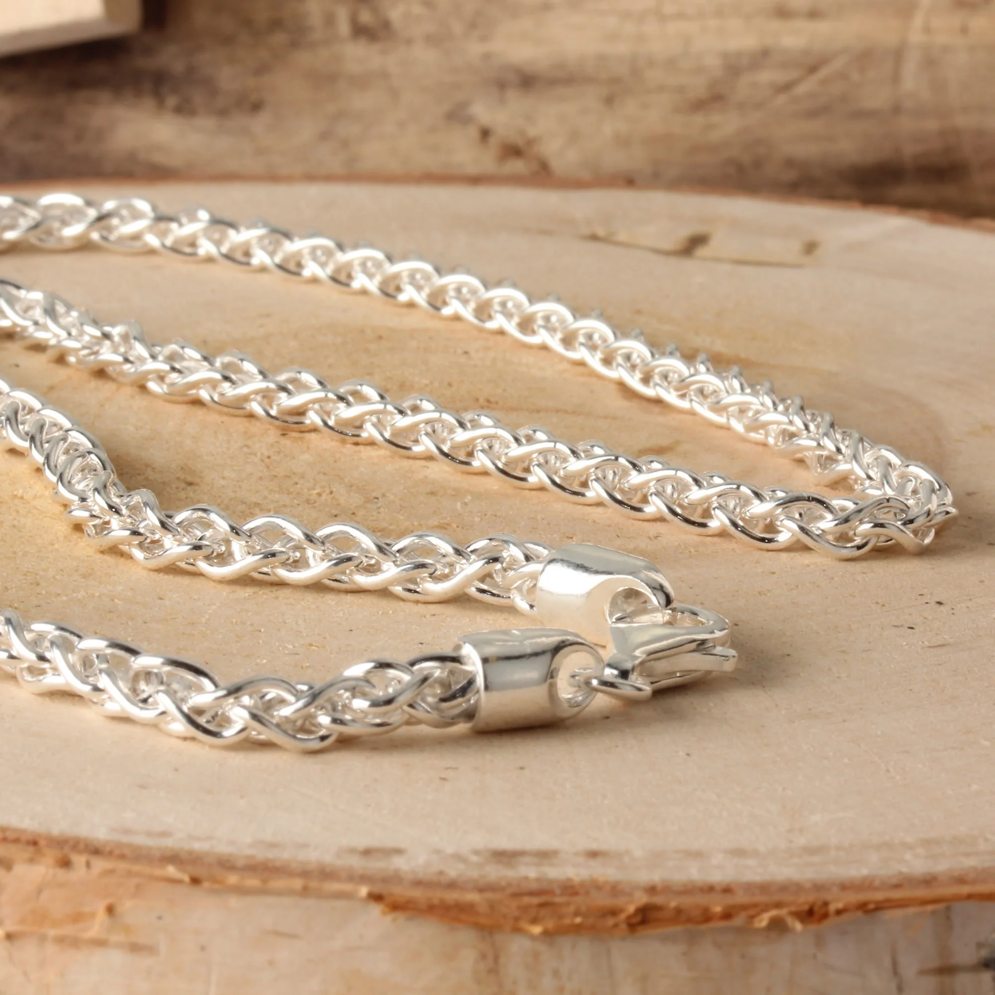 Collana A Spiga In Argento Sterling Placcato Rodio, 1.3 Mm Di Spessore, Lunghezza 40.6 Cm, Catena Fine Per Ciondoli, Con Scatola Regalo