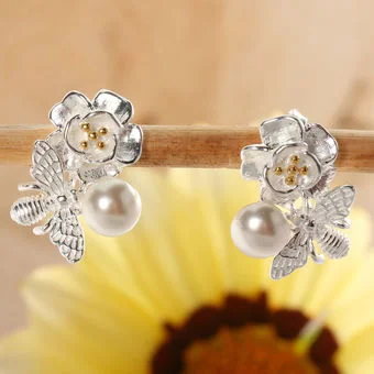 Sterling Silver Bee On Flower With Swarovski Pearl Stud Earrings