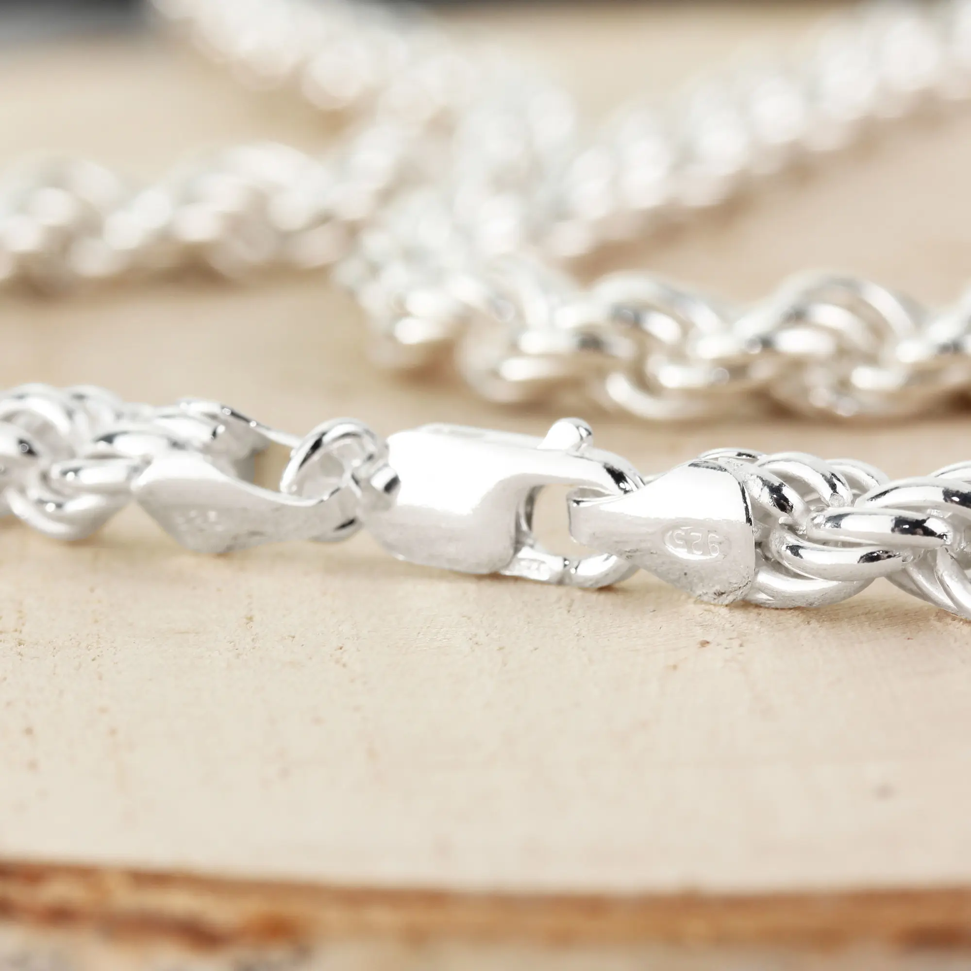 https://www.silvertime.co.uk/images/jewellery/2603/6mm-sterling-silver-rope-chain-necklace.webp