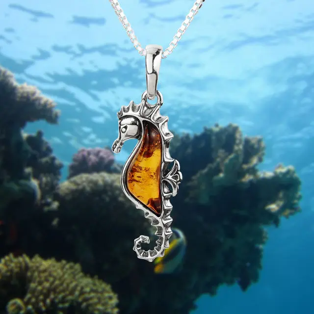 Sterling Silver Seahorse Pendant