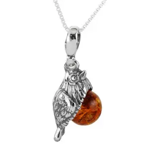 Small Baltic Amber Robin Pendant