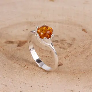 Honey Baltic Amber Solitaire Ring