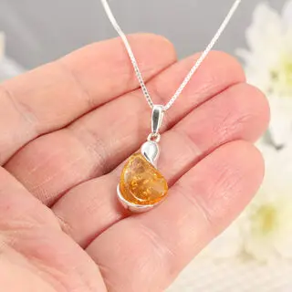 925 Sterling Silver Droplet Pendant Lemon Baltic Amber