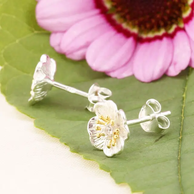 925 Sterling Silver Flower Earrings with Cubic Zirconia