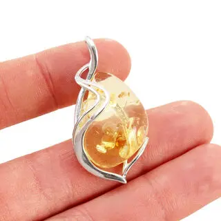 Lemon Baltic Amber Swirl Pendant