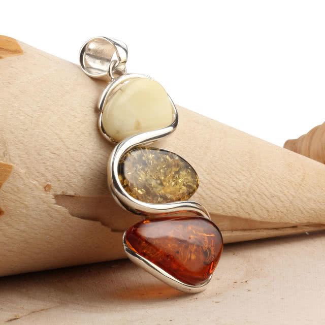 New Items added! Triple Amber Pendant, Handmade Rose Leaf Amber Bangle and Diamond Cut Rope Chain